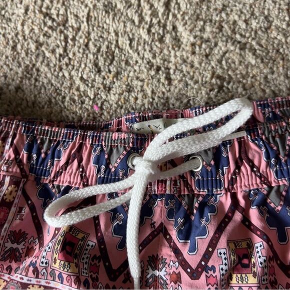 J.Crew Mens 6" Stretch Pink Geometric Print ECONYL Nylon Swim Trunks Size Large - Picture 5 of 7